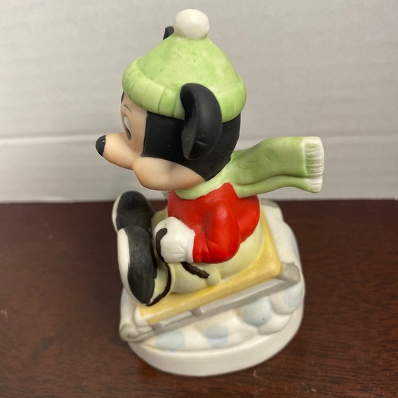 Vintage Walt Disney ceramic Mickey Mouse figure sledding 4” - Picture 2 of 5